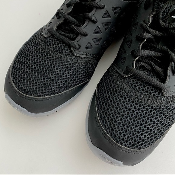 REEBOK WOMENS WORK SHOES SLIP AND OIL RESISTANT BLACK MEMORY TECH VEGAN - Picture 5 of 13